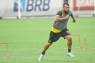 Imagem ilustrativa da imagem Vidal deixa o Flamengo e acerta com Athletico-PR, diz site