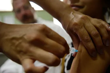 Imagem ilustrativa da imagem Vítimas de violência sexual terão prioridade na vacinação contra HPV