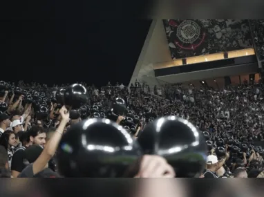 Imagem ilustrativa da imagem Corinthians faz minuto de silêncio para torcedores vítimas de acidente