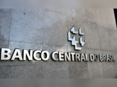 Dinheiro digital deve acelerar redução do uso de papel-moeda, segundo presidente do Banco Central