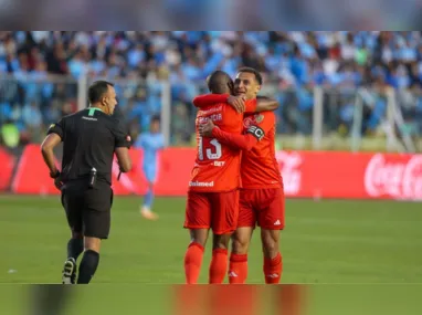 Gil marcou o único gol do duelo