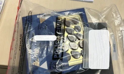 
          Imagem ilustrativa da imagem Acusado de integrar quadrilha de SP que aplica golpe do presente é preso no ES
          