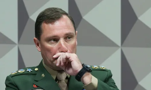 
          Imagem ilustrativa da imagem Advogado deixa defesa de Mauro Cid, suspeito em esquema de joias sob Bolsonaro
          