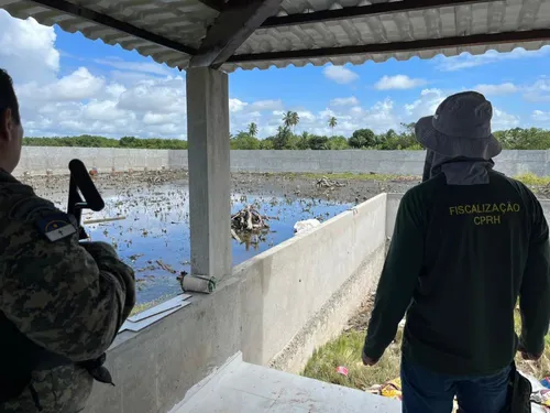 
          Imagem ilustrativa da imagem Agência ambiental embarga obras irregulares em Jaboatão dos Guararapes
          