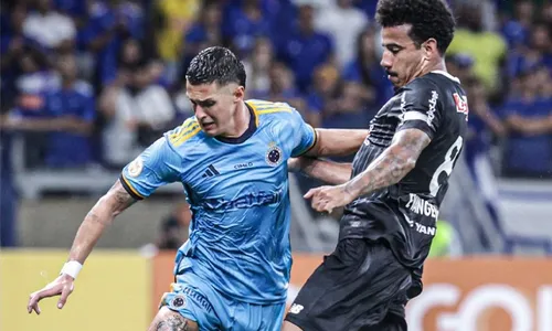 
          Imagem ilustrativa da imagem Ainda sem técnico, Cruzeiro empata com o Red Bull Bragantino no Mineirão
          