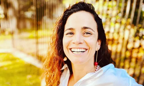 
          Imagem ilustrativa da imagem Alice Braga defende escalação de atores sem registro
          