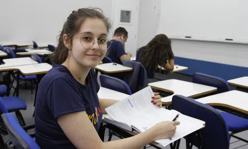 
          Imagem ilustrativa da imagem Alunos do ES dedicam até 12 horas de estudo por dia para se dar bem no Enem
          