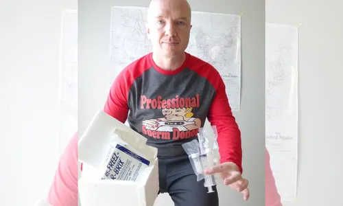 
          Imagem ilustrativa da imagem Americano diz ter mais de 160 filhos e ser o pai "mais fértil" do Reino Unido
          