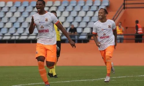 
          Imagem ilustrativa da imagem Apagão mantém Vitória fora do G-4 e time foca na reação
          