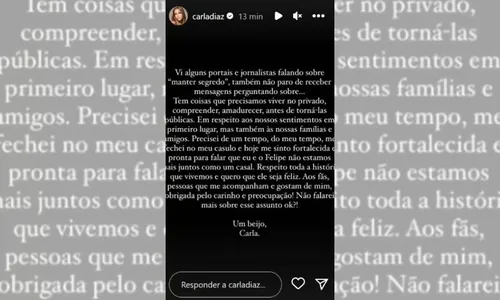 
          Imagem ilustrativa da imagem Após polêmica com anel, chega ao fim noivado de Carla Diaz com deputado
          