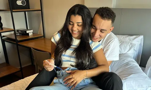 
          Imagem ilustrativa da imagem Após separação e barraco com mãe, João Gomes e Ary Mirelle anunciam gravidez
          