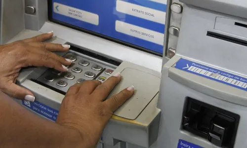 
          Imagem ilustrativa da imagem Aposentado perde R$ 29.900 com o golpe do “chupa-cabra”
          