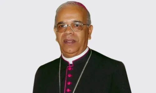 
          Imagem ilustrativa da imagem Arcebispo repudia deputados
          