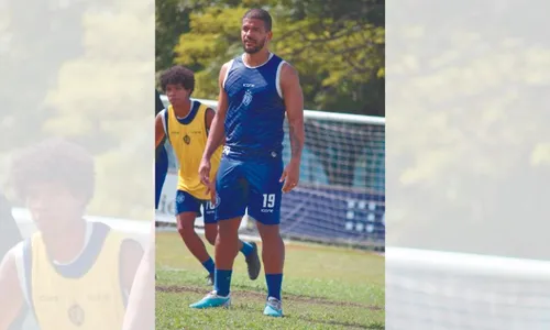 
          Imagem ilustrativa da imagem Artilheiro do Vitória confiante na classificação
          