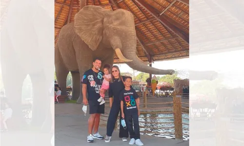 
          Imagem ilustrativa da imagem Artilheiro do Vitória confiante na classificação
          