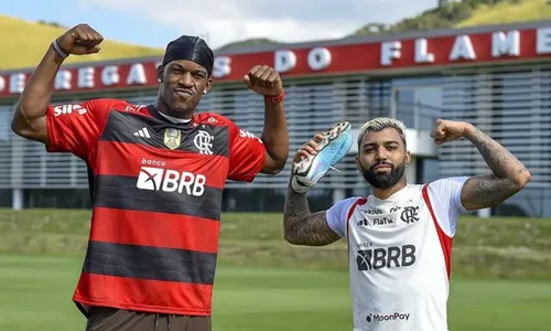 
          Imagem ilustrativa da imagem Astro da NBA conhece futebol do Flamengo e diz que jogará basquete no clube
          