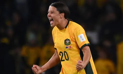 
          Imagem ilustrativa da imagem Austrália supera a Dinamarca e avança às quartas de final da Copa
          