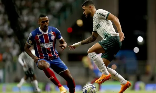 
          Imagem ilustrativa da imagem Bahia marca no fim e vence o Palmeiras no Campeonato Brasileiro
          
