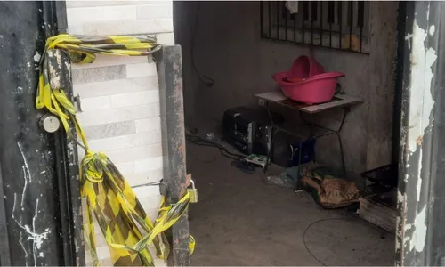 
          Imagem ilustrativa da imagem Bebê de 1 mês morre em incêndio em casa no ES e pais são presos
          