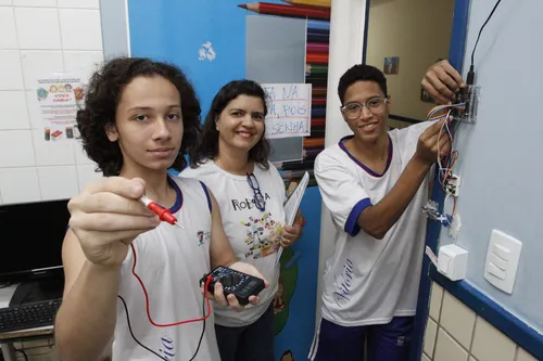 
          Imagem ilustrativa da imagem Bolsas despertam interesse de jovens pela inovação
          