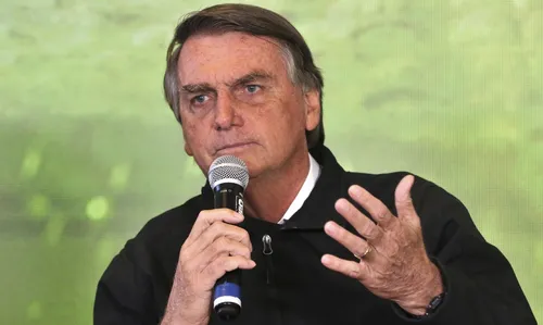 
          Imagem ilustrativa da imagem Bolsonaro chega à PF para depor sobre plano golpista citado por Marcos do Val
          