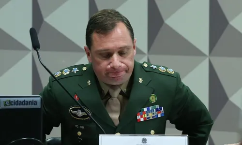 
          Imagem ilustrativa da imagem CPI nega pedido de Mauro Cid e mantém depoimento do militar nesta quinta-feira
          