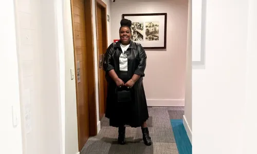 
          Imagem ilustrativa da imagem Cacau Protásio se manifesta após ser acusada de causar demissão de roteirista
          