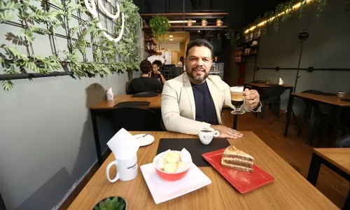 
          Imagem ilustrativa da imagem Cafeterias viram ponto de encontro no Centro de Vitória
          