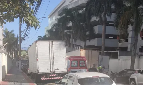 
          Imagem ilustrativa da imagem Caminhoneiro é encontrado morto na cabine do próprio caminhão em Vila Velha
          