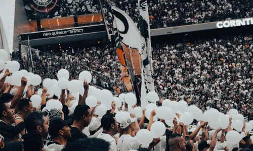 
          Imagem ilustrativa da imagem Canto homofóbico vai fazer Corinthians jogar sem torcida
          