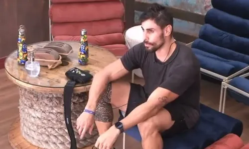 
          Imagem ilustrativa da imagem Cara de Sapato "previu" ida de Messi para o Inter Miami no BBB23
          