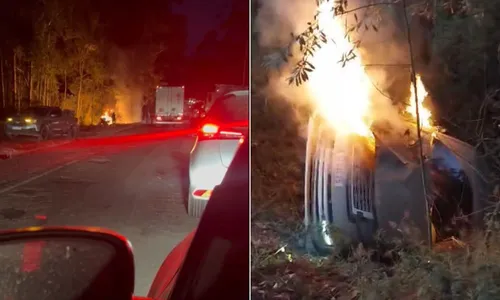 
          Imagem ilustrativa da imagem Carro de luxo pega fogo após acidente com caminhonete na BR-262 no ES
          