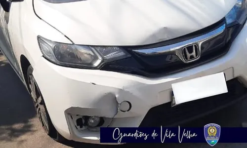 
          Imagem ilustrativa da imagem Carro roubado de estudante de direito é recuperado em menos de 30 minutos
          