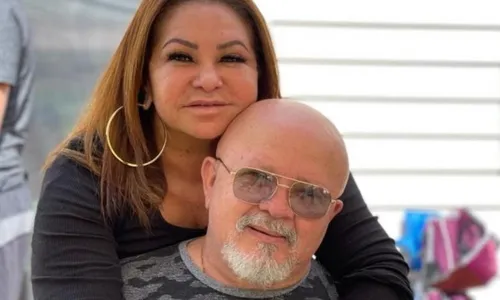 
          Imagem ilustrativa da imagem Casal de empresários é encontrado morto dentro de condomínio de luxo
          