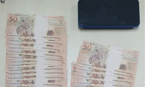 
          Imagem ilustrativa da imagem Casal é preso no ES enquanto recebia dinheiro falso comprado pela internet
          