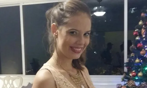 
          Imagem ilustrativa da imagem Caso Ana Carolina: jovem foi morta com mais de 40 facadas, aponta laudo
          