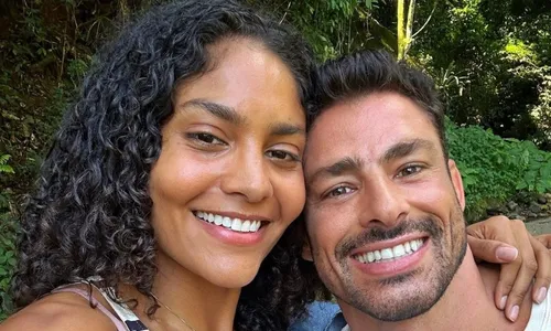 
          Imagem ilustrativa da imagem Cauã Reymond diz que já passou mal durante cena de sexo com Barbara Reis em novela
          