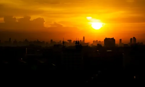 
          Imagem ilustrativa da imagem Chegada de onda de calor a Nova York é questão de vida ou morte, diz prefeito
          