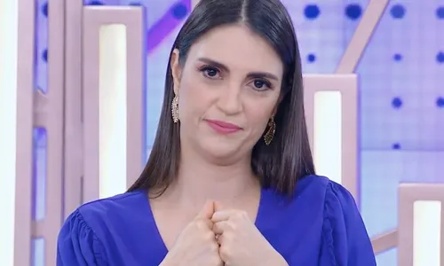 
          Imagem ilustrativa da imagem Chris Flores se emociona com apoio após entrevistar mãe de Larissa Manoela
          