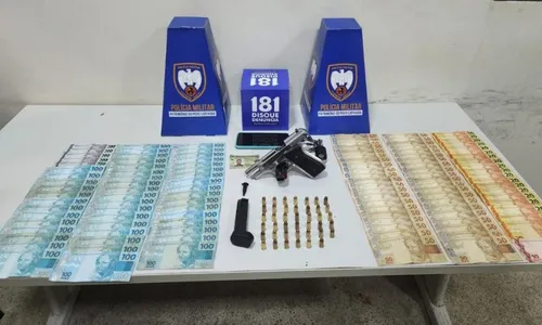 
          Imagem ilustrativa da imagem Cinco pessoas detidas e mais de R$ 8 mil apreendidos pela polícia em Guarapari
          
