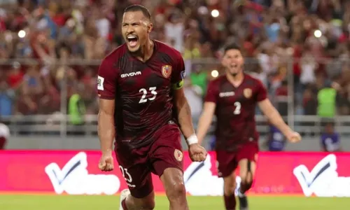 
          Imagem ilustrativa da imagem Com gol nos acréscimos, Venezuela volta a vencer o Paraguai após seis anos
          