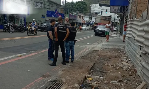 
          Imagem ilustrativa da imagem Comerciante morre após ser espancado dentro da própria loja em Vitória
          