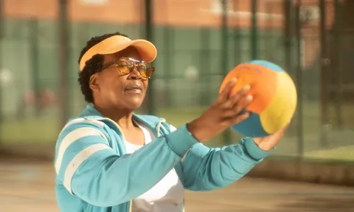 
          Imagem ilustrativa da imagem Como se preparar para envelhecer de maneira saudável
          