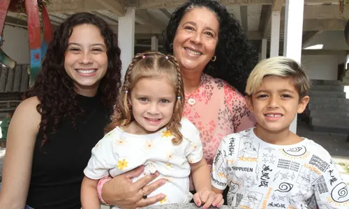 
          Imagem ilustrativa da imagem Convivência de avós e netos faz bem para saúde, dizem especialistas
          