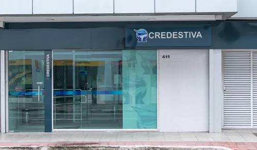 
          Imagem ilustrativa da imagem Credestiva  revoluciona o setor portuário do Estado
          