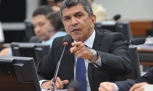 
          Imagem ilustrativa da imagem De olho também na vaga de vice
          