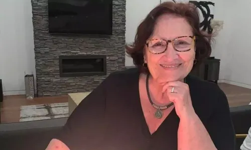 
          Imagem ilustrativa da imagem Déa Lúcia, mãe de Paulo Gustavo revela que fez harmonização íntima
          