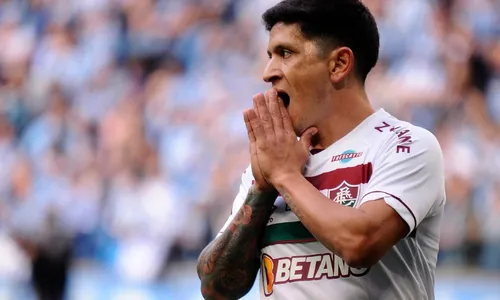 
          Imagem ilustrativa da imagem Derrota do Flu fica na conta do árbitro
          