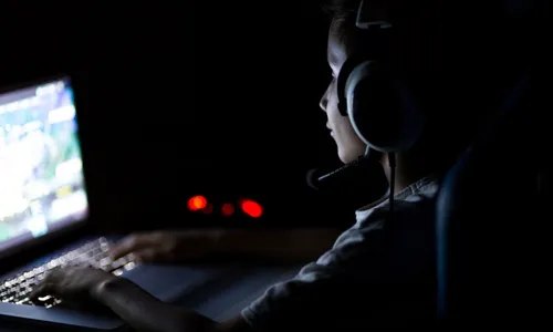 
          Imagem ilustrativa da imagem Discord, investigado por crimes de ódio, lança recurso de controle parental
          