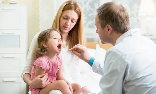 
          Imagem ilustrativa da imagem Dor de garganta: em crianças, é preciso redobrar a atenção!
          